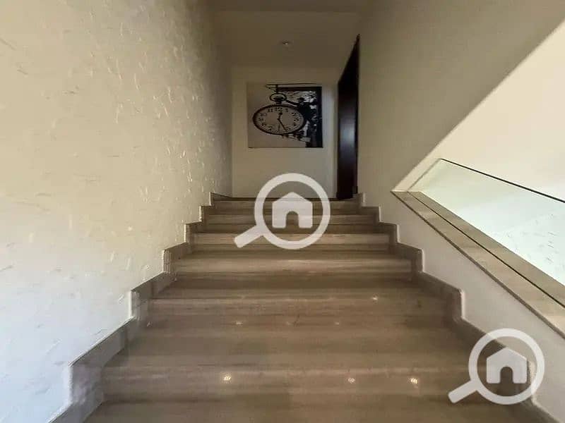 18 d44ecb88-d4b8-461f-8792-3c76403b64ef. jpeg