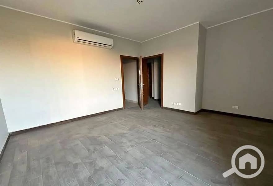 2 566272678_702874752856500_2384227446992522257_n. jpg