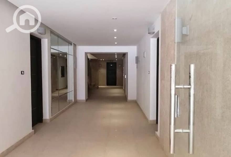 8 9b2d9178-c539-42f0-b935-e7f14fff6776. jpg