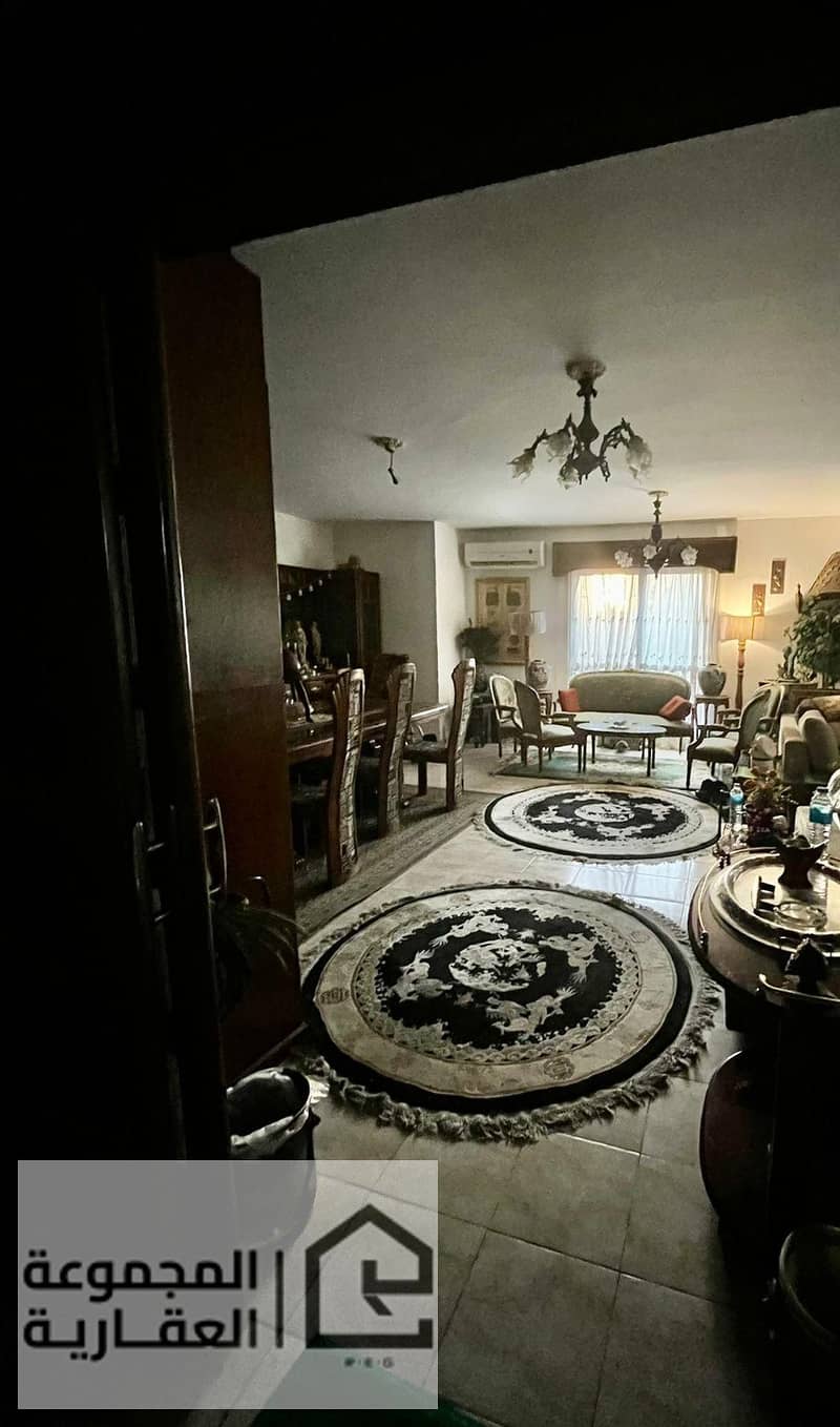 9 e5caf833-09dc-425e-a8d2-a5b879883613. jpg