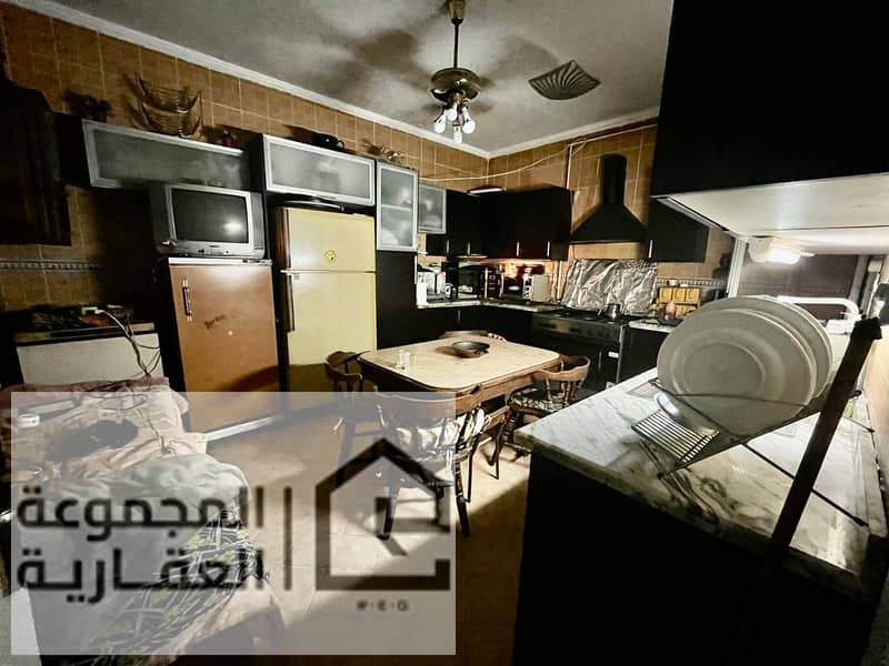 10 8585871c-b450-4a89-b7fd-48c5f7200ac5. jpg