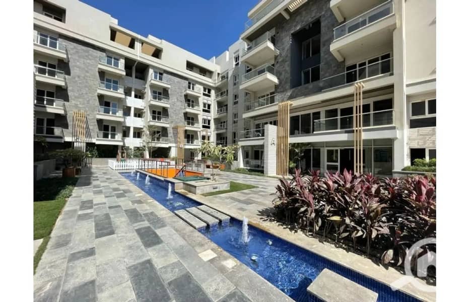 10 8141035-f0922o. jpg