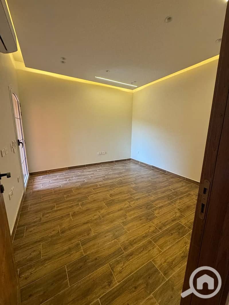 5 50447e47-9ef9-4880-887c-142d4938c702. jpg