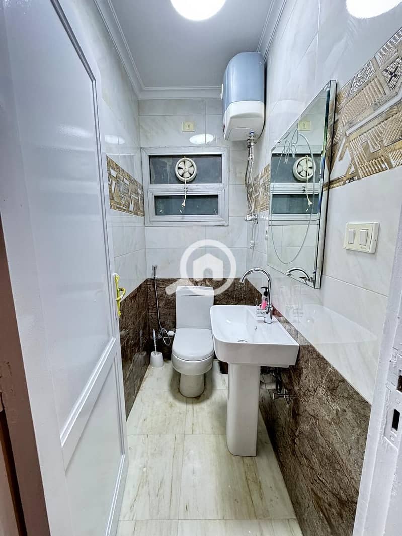 10 122952c9-8ed1-4375-80d2-37cace6c815a. jpeg