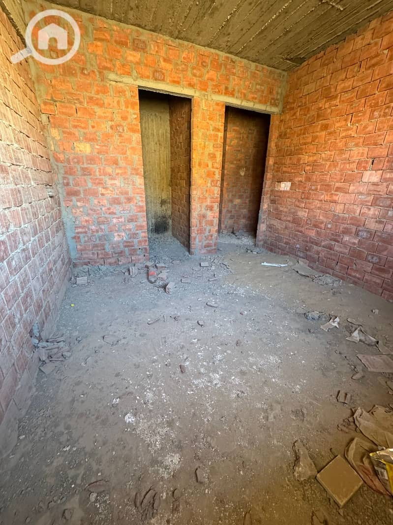 5 WhatsApp Image 2025-10-08 at 2.32. 00 PM (2). jpeg