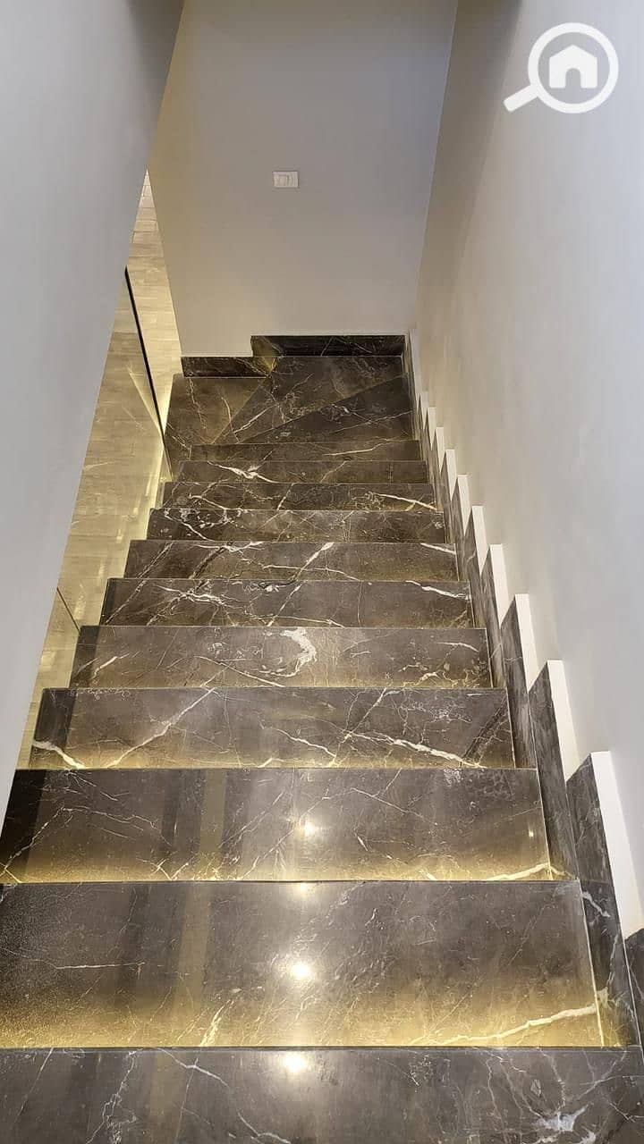 7 61315a69-ab09-4671-9b4d-7b131c43f7c6. jpg