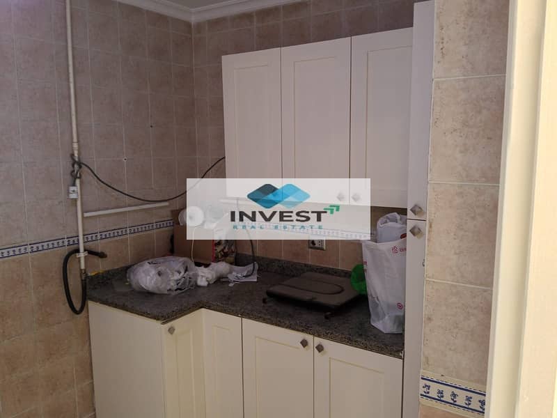 9 56be2a0a-c1a8-4ae3-a23d-407f4dfa74ba. jpg