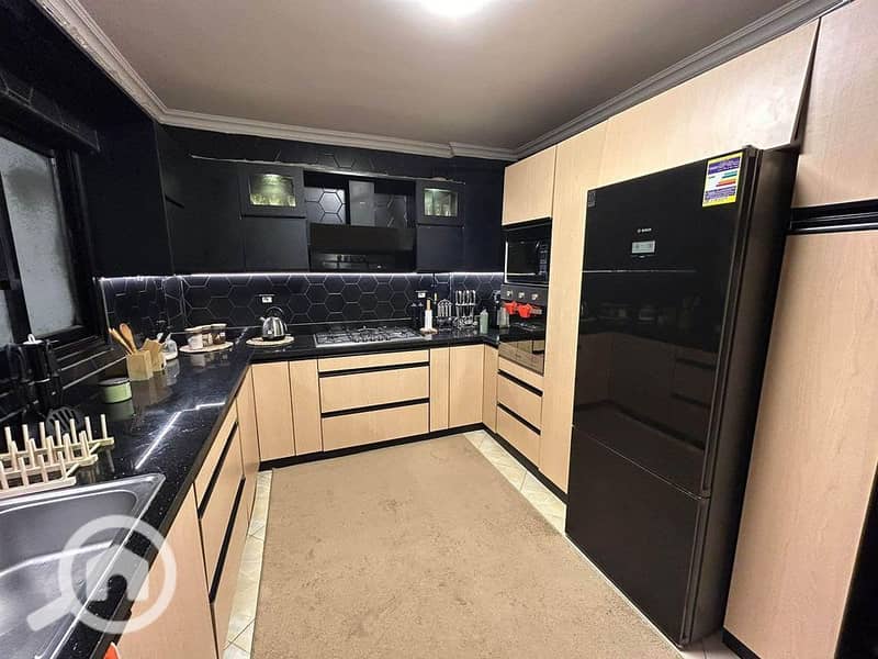 5 G9kDs2OuIiyh5BUcdjvrsmc2CCrecwyi4lJfFIJF. jpeg