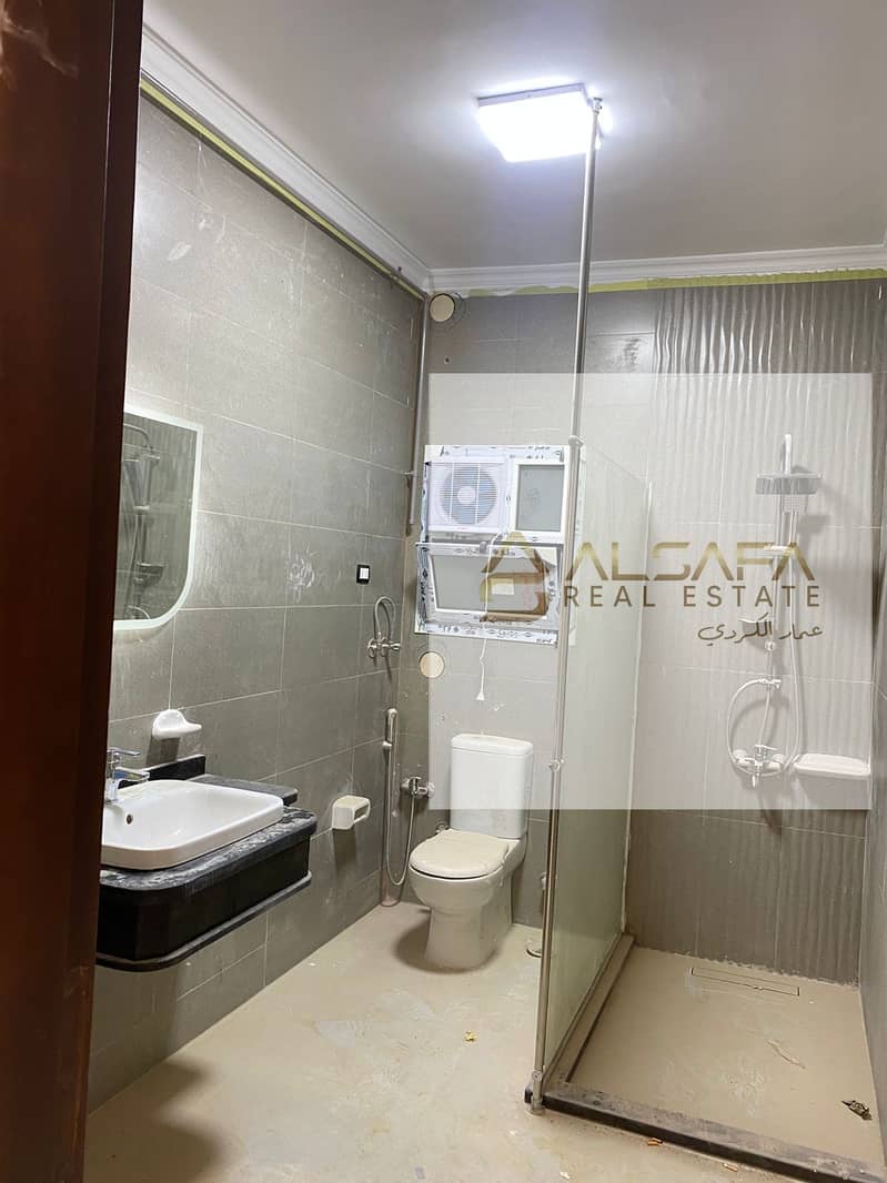 3 WhatsApp Image 2025-11-18 at 2.52. 40 PM (1). jpeg