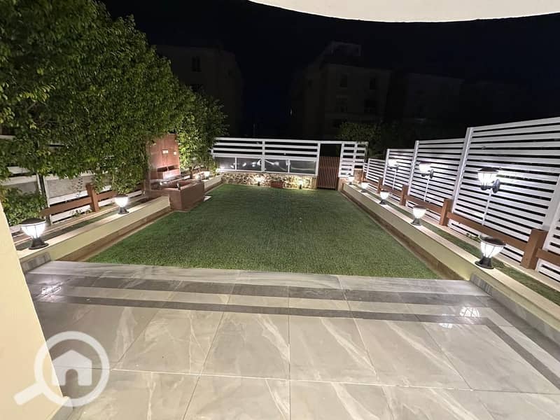 2 72ad7214-8006-4946-829d-78c684b28d1f. jpg