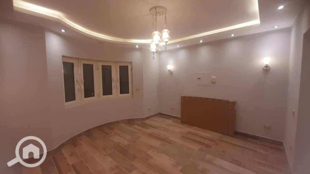 7 7e982d92-d396-4a40-a9d3-c8dfd1199fee. jpg