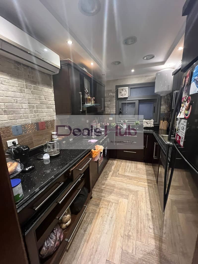 5 07a4fac2-5747-430c-9a4e-fb9207046f99. jpg