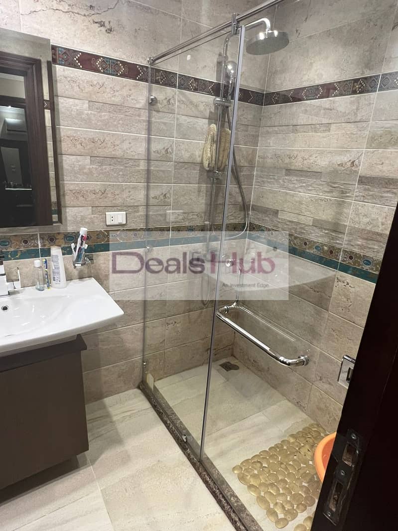 7 689ae3ef-38de-4238-8c6d-aee726073be9. jpg