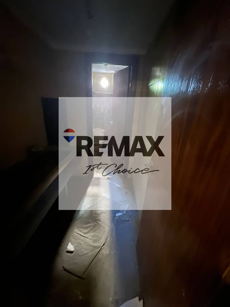 8 93b80d04-bea1-4003-aa02-b35bfcc3cde9. jpg