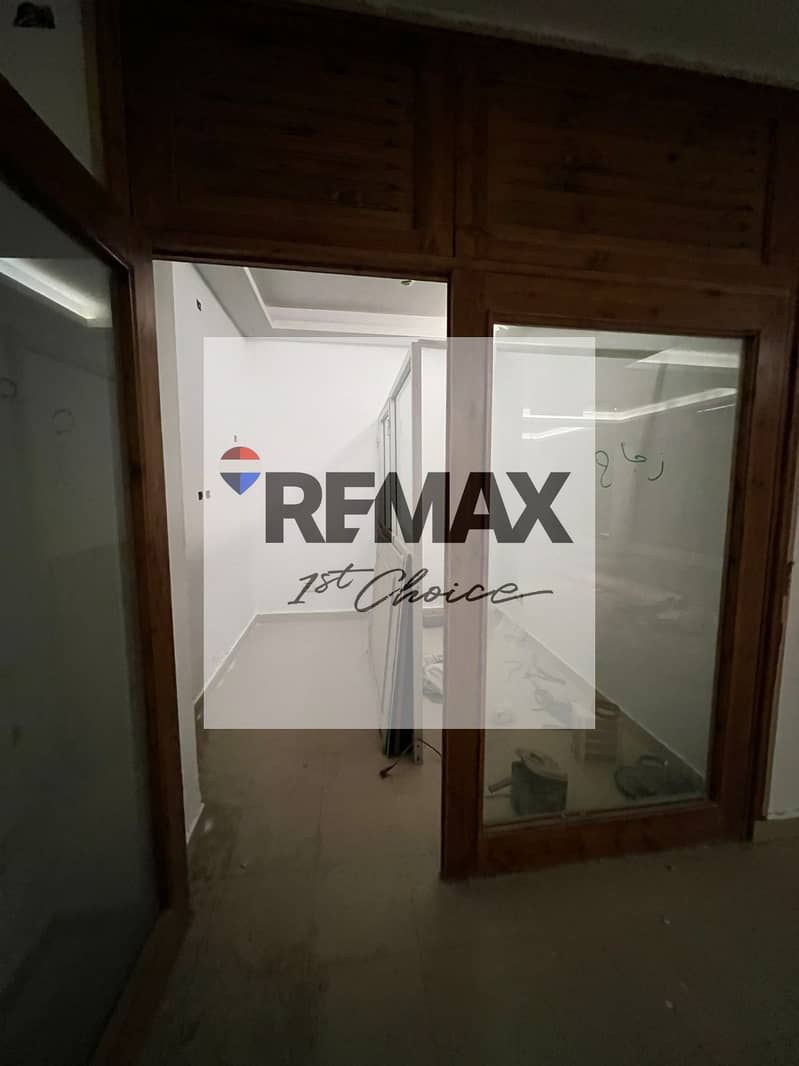 14 27069133-fd59-4bfd-bb07-e4cc3418d727. jpg