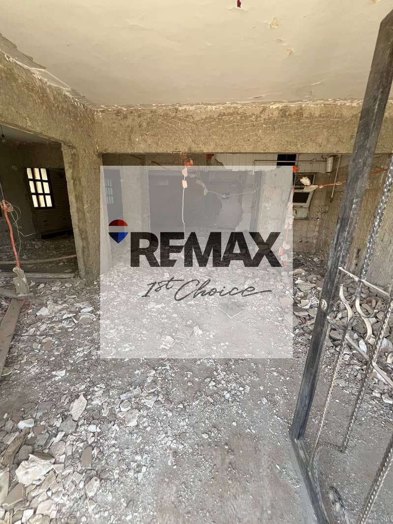 28 4b8c9c2c-7e8b-4a6b-9ee9-206c3e32171a. jpg