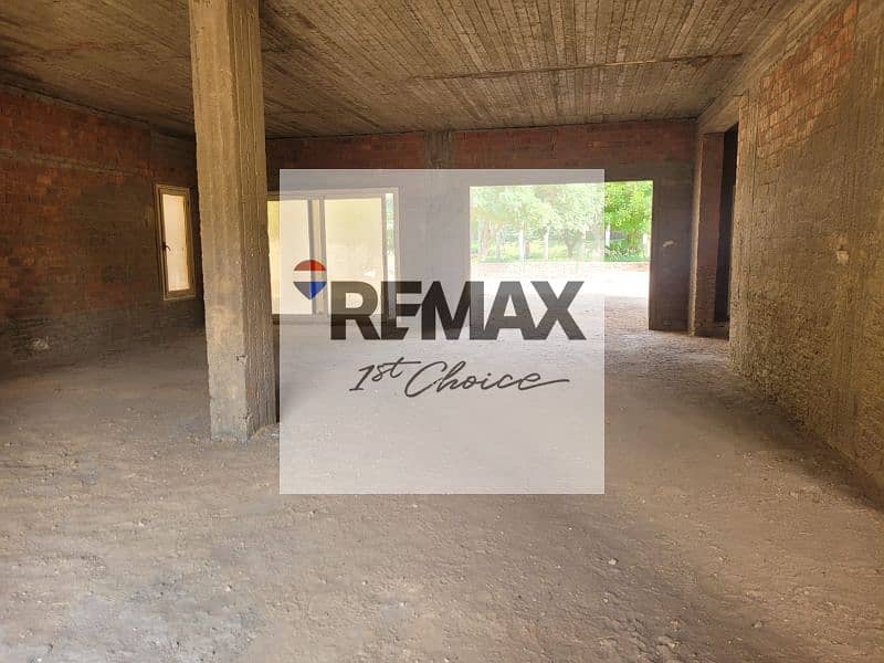 7 4da26c9e-8930-4a5a-af84-b869ceff2a1c. jpg