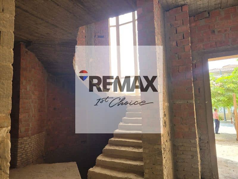 10 875ccad2-6892-4dbc-a626-7482b0cee3ae. jpg