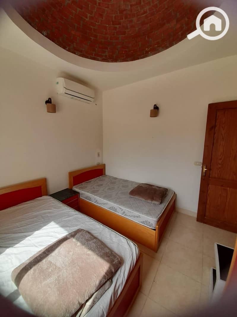 4 63ade1e2-198a-47ba-883e-d408e96fc3b9. jpg