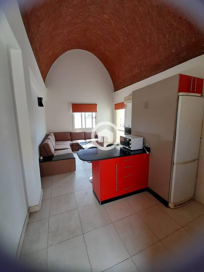 8 39840913-5a5c-49ec-9f8d-f05777e3661a. jpg