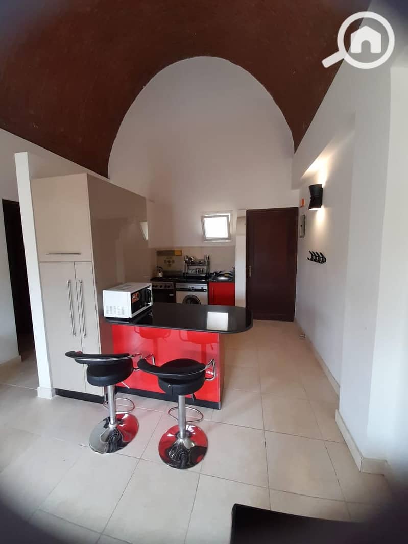 14 eaf60f0a-e6fe-4dd1-a567-b66ab2a2fda2. jpg