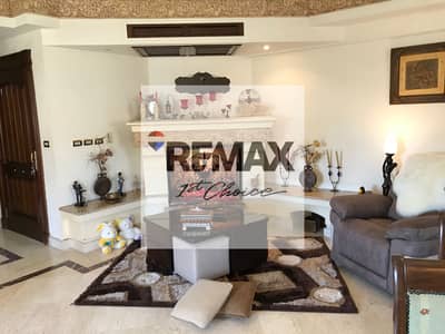 دوبلكس 5 غرف نوم للايجار في المقطم، القاهرة - 1. JPG