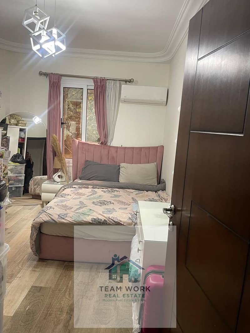 12 d2bc4bb7-999d-40a3-8142-da50003a6838. jpg