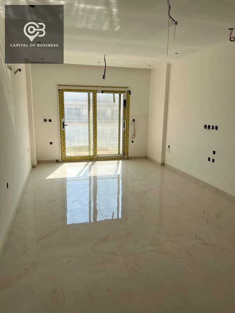 10 4d0fa81a-bbbc-48cf-861f-9e18ad9e53c0. jpg