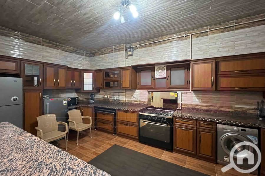 12 WhatsApp Image 2025-11-13 at 2.58. 44 PM (1). jpg