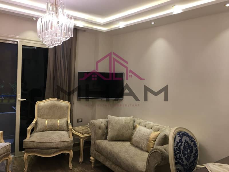 4 photo_5825672956191902891_y. jpg