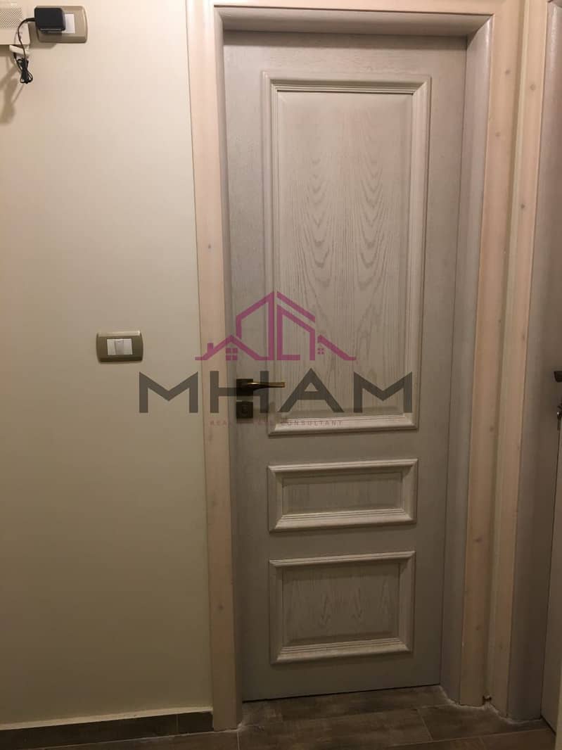 16 photo_5825672956191902881_y. jpg