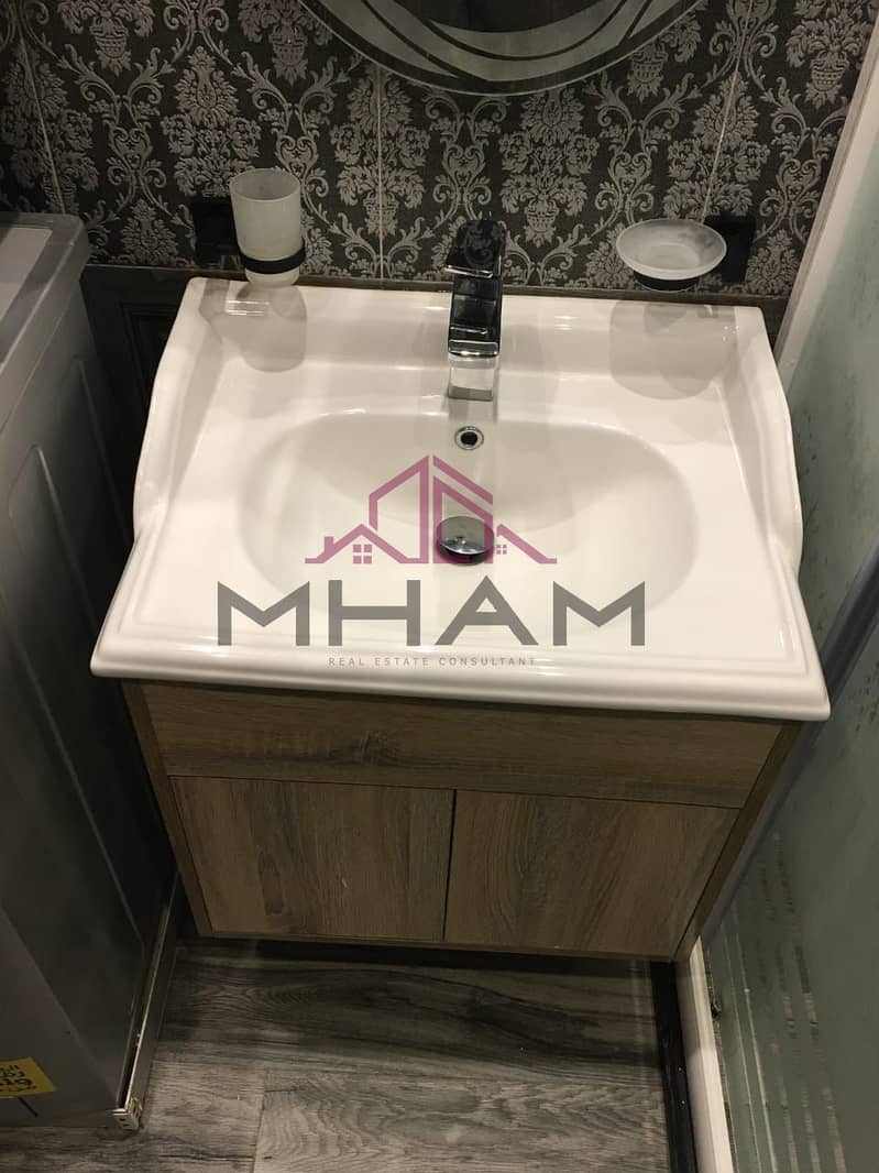 18 photo_5825672956191902884_y. jpg