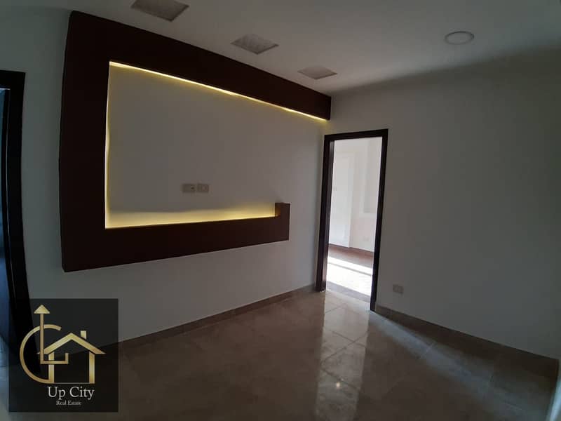 3 WhatsApp Image 2025-11-17 at 18.20. 59 (2). jpeg