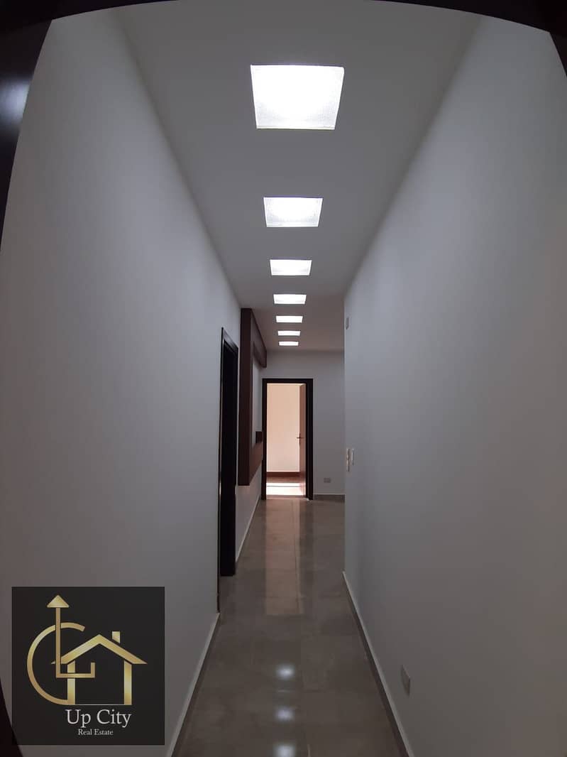 4 WhatsApp Image 2025-11-17 at 18.20. 59. jpeg