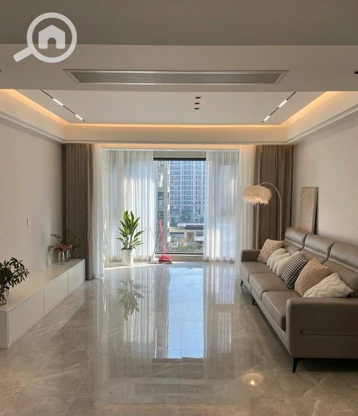 4 download (59). jpg