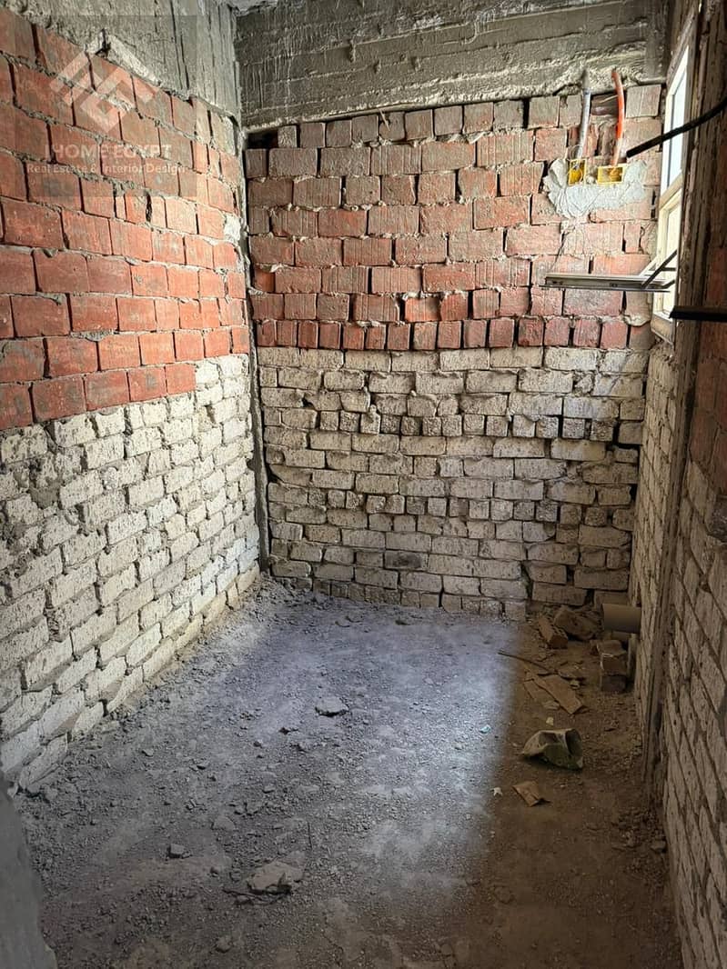 4 0adbd930-4c34-4f12-88ce-7209f850897e. jpg