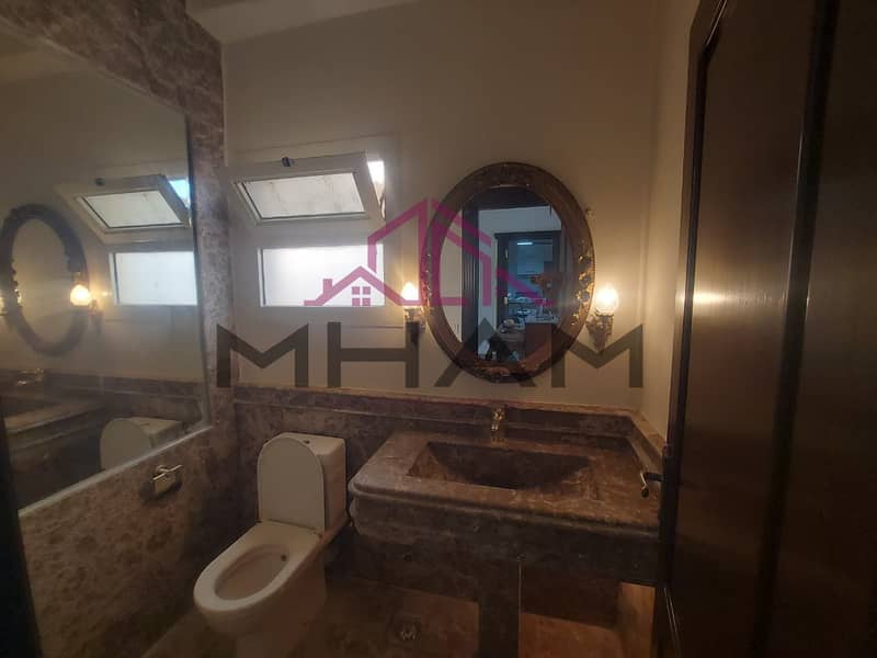 3 photo_5814467085868927930_y. jpeg