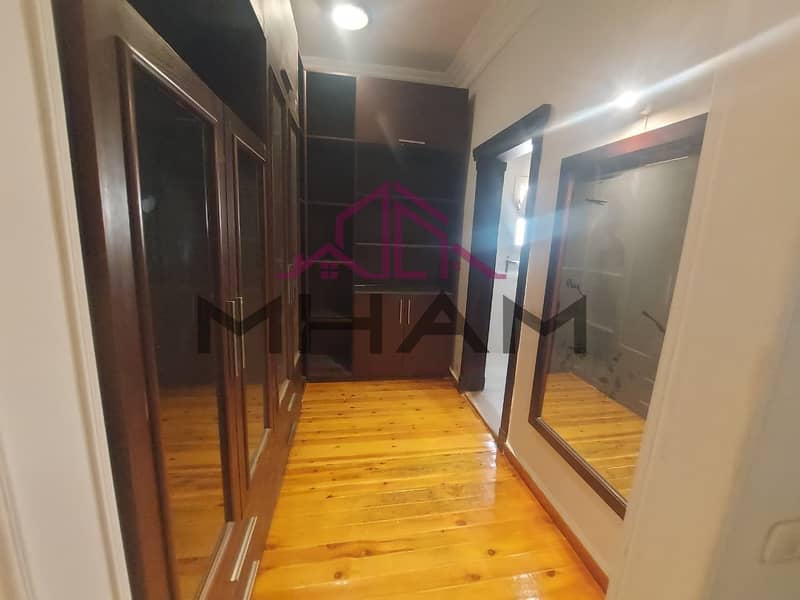 4 photo_5814467085868927942_y. jpeg