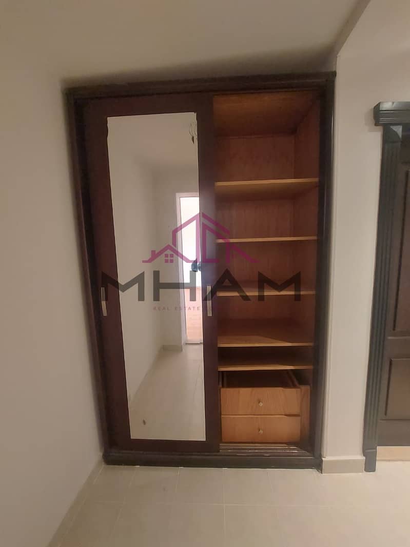 21 photo_5814467085868927957_y. jpeg