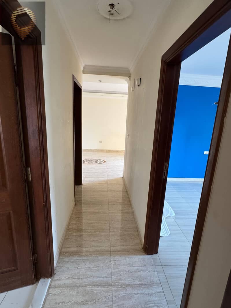 12 WhatsApp Image 2025-10-25 at 18.58. 57_2e91d11c. jpg