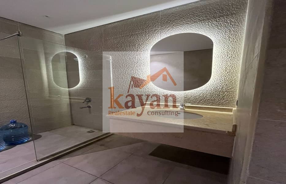 5 3acaafb4-1f87-44fc-864e-cb71948e3f17. jpg