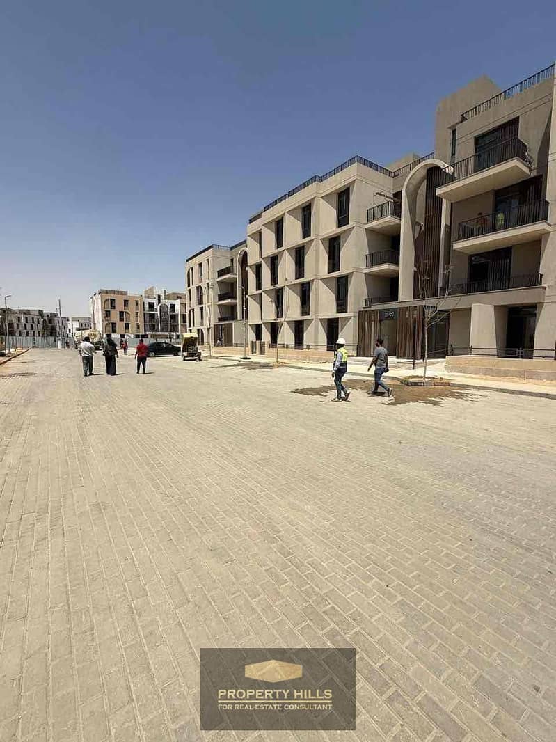 10 59194bc9-0235-4386-8b5d-86ebdc0f1b05. jpg