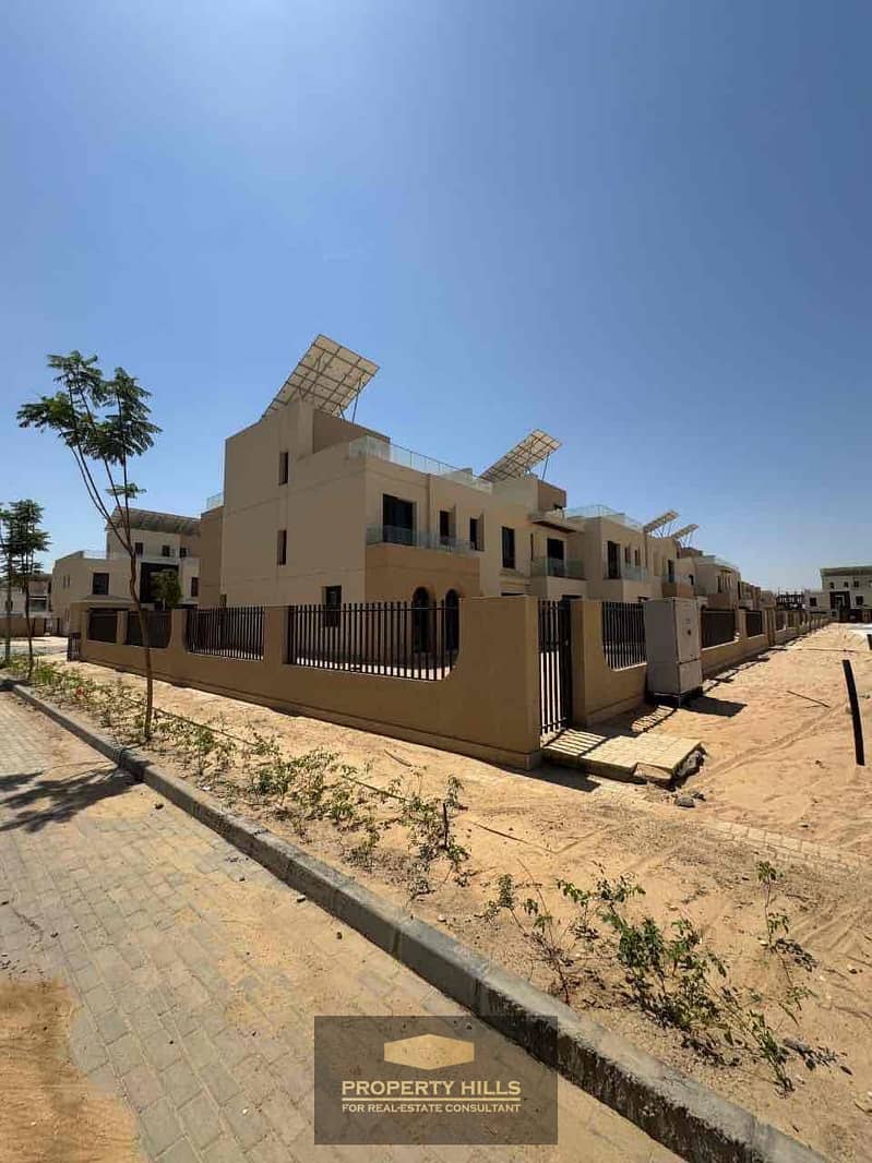 16 0e9d2d4d-f41f-47b3-8f1d-f22dfdb74814. jpg