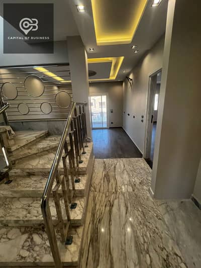 4 Bedroom Villa for Sale in New Cairo, Cairo - a27e0322-1b08-403b-be0d-e4aa30a47239. jpg