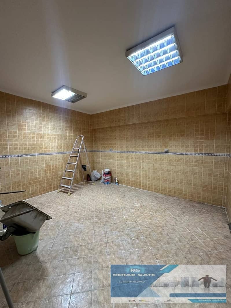 7 4b7aeccf-9f71-4754-a0c6-a9ab84a82d29. jpg