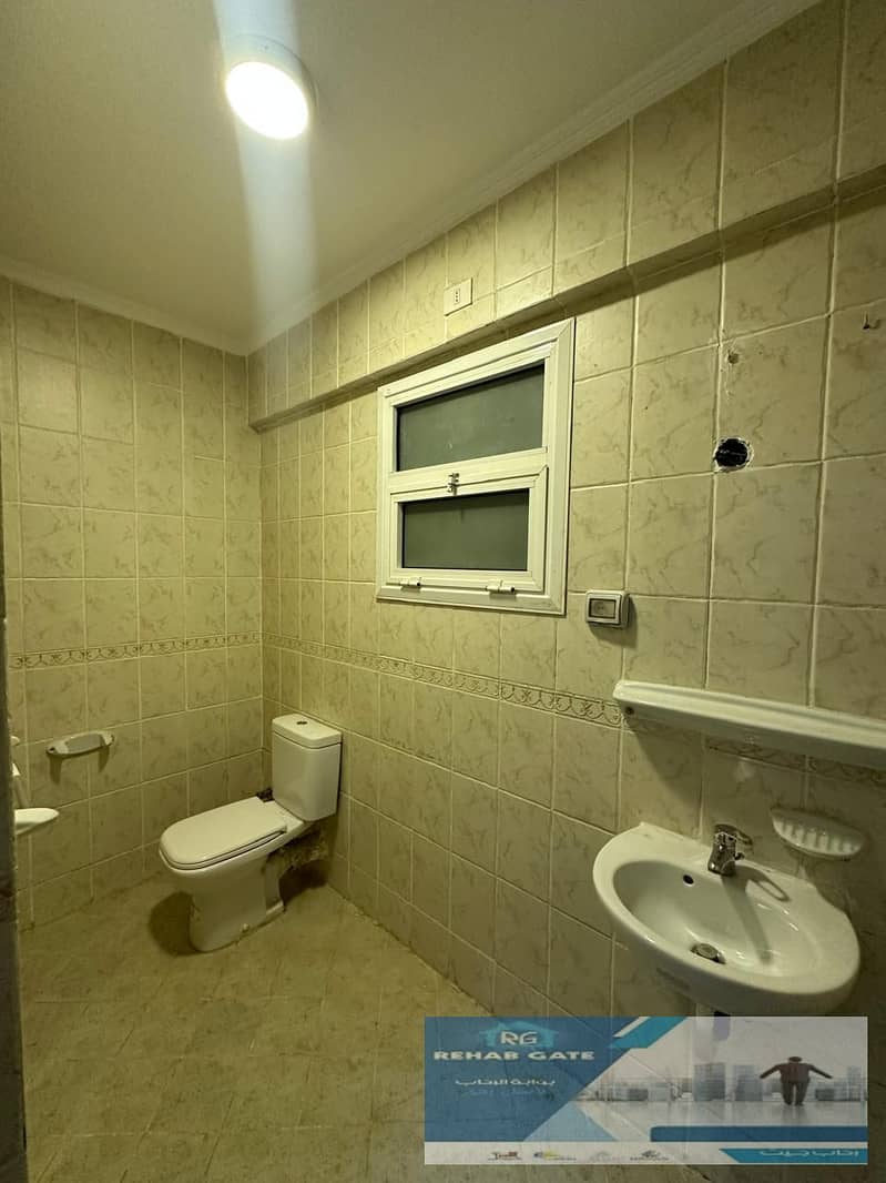 13 54291f9f-e81d-47ff-b725-1fb10d128e77. jpg