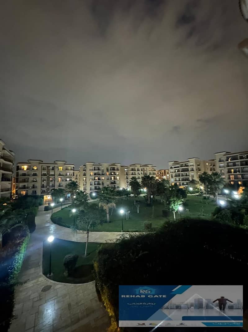 18 be8e49b2-c20e-4fff-aabe-bcb95059ff3e. jpg