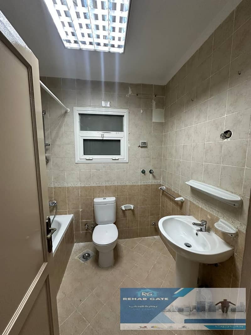 21 dddabac8-14f4-454f-b02c-d0f98d3abc6d. jpg