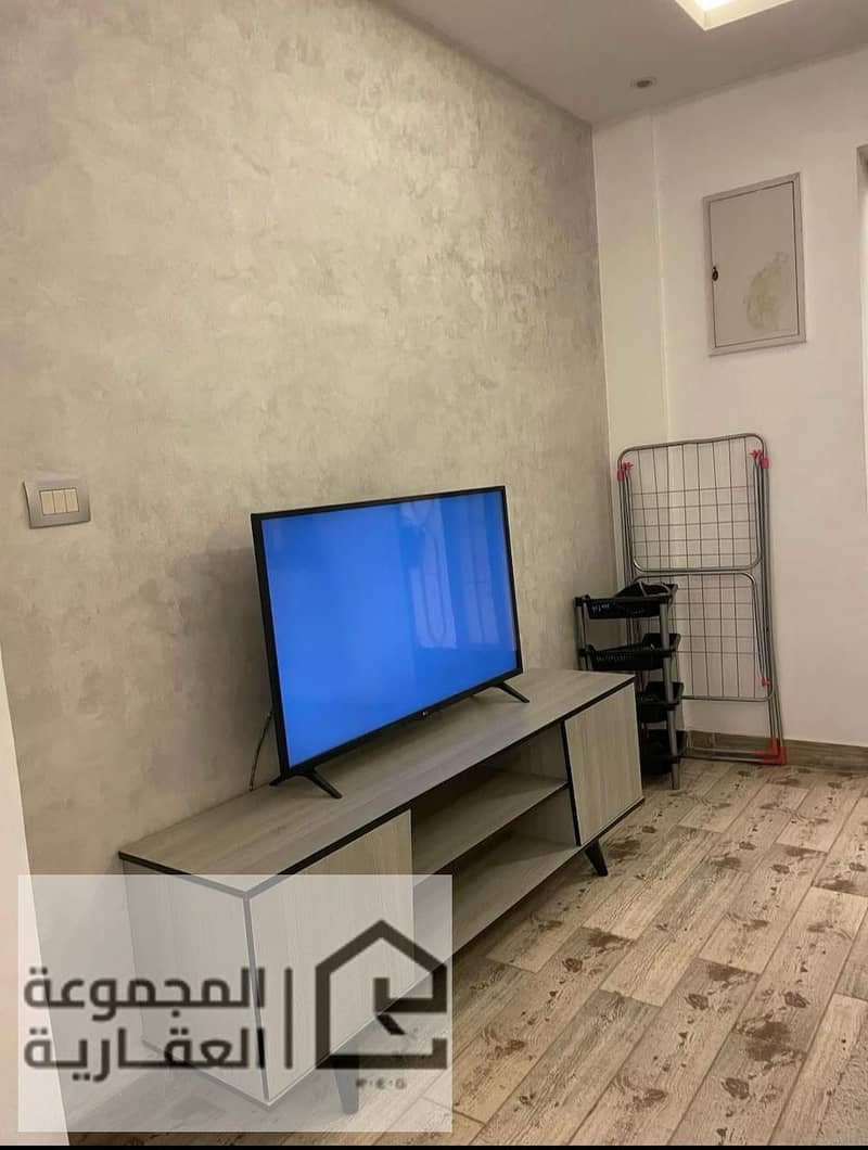 4 e094657c-9525-4a95-b999-d9947b1a7a3e. jpg