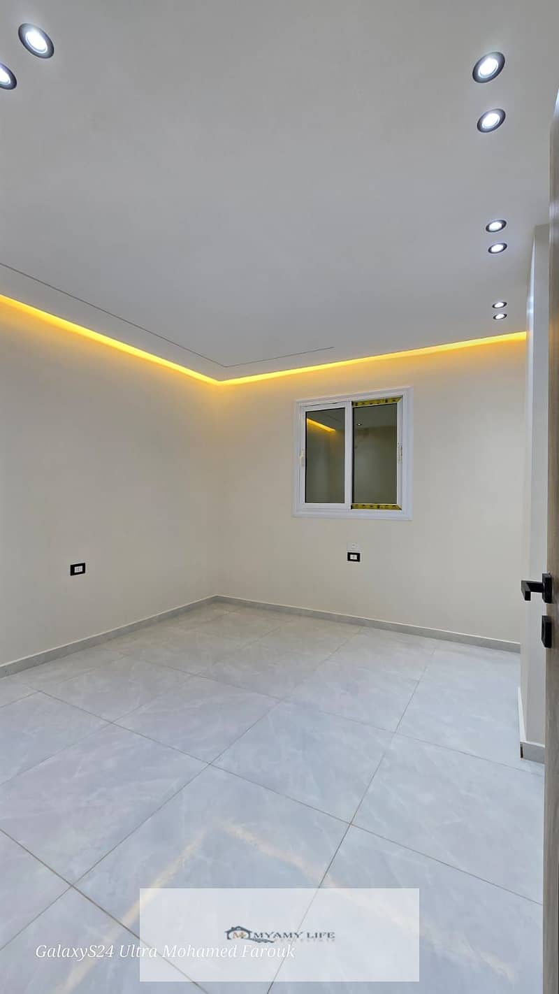 6 WhatsApp Image 2025-11-08 at 12.55. 30 PM (1). jpeg